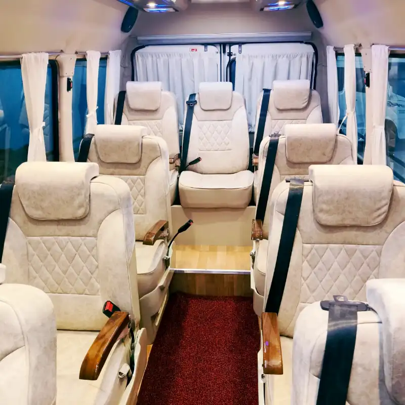 luxury tempo traveller 10 4